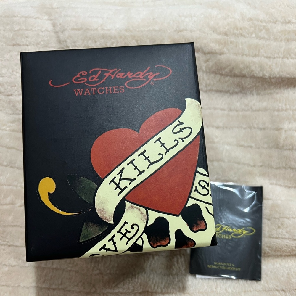 Ed Hardy watch - Picture 4 of 6